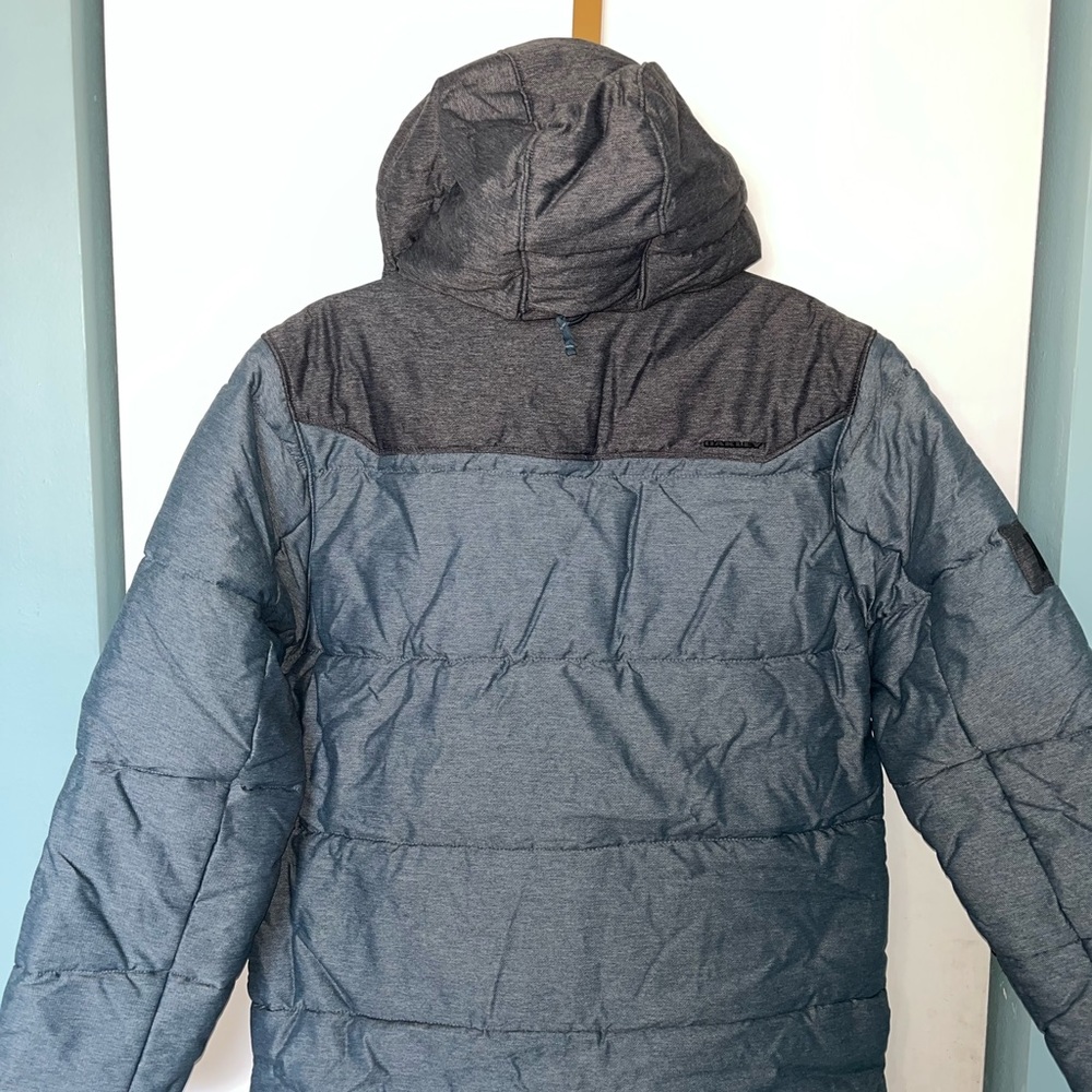 Oakley Winter Jacket. Almost New. - image 2